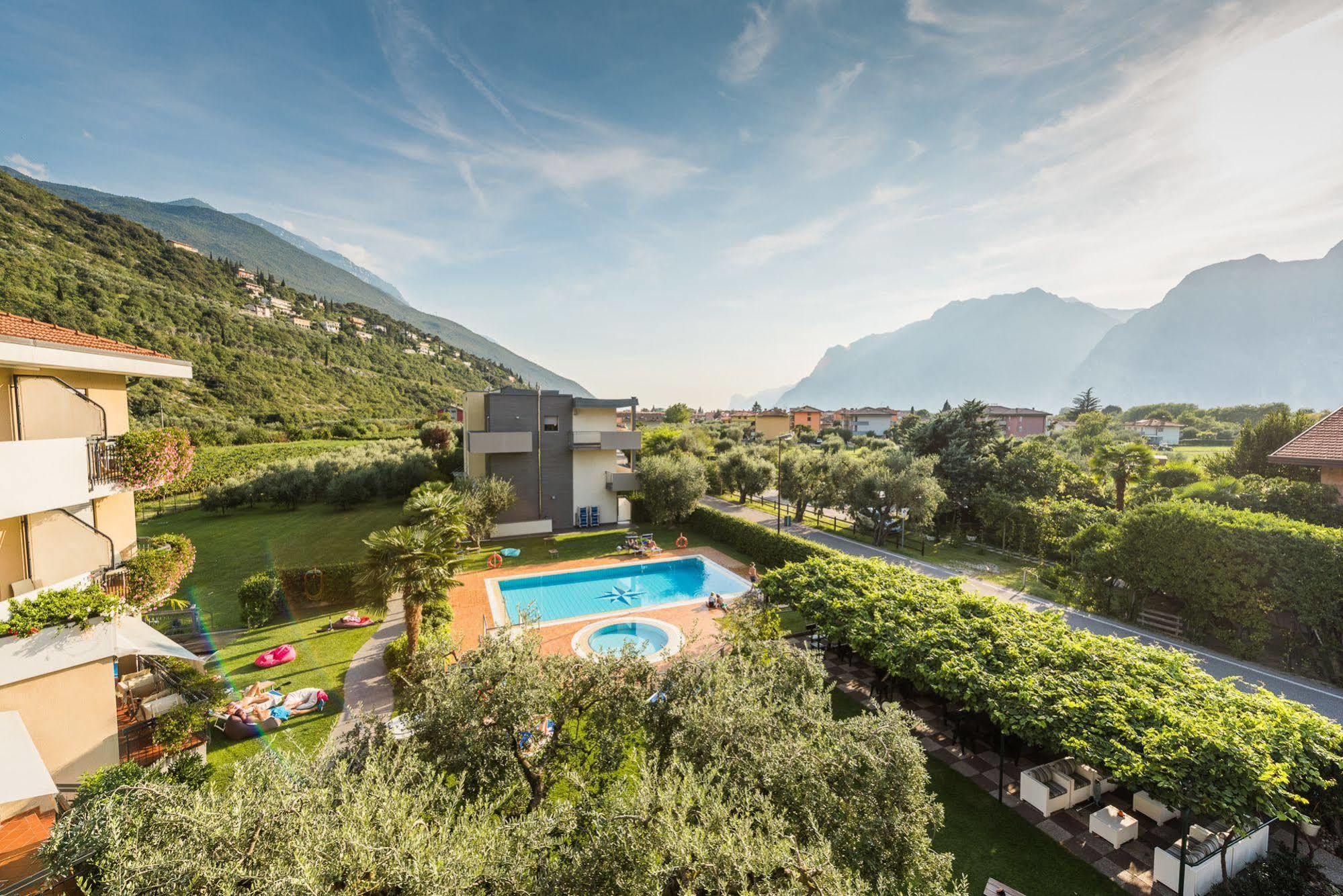 Sporthotel Villa Stella Torbole Sul Garda Exterior photo